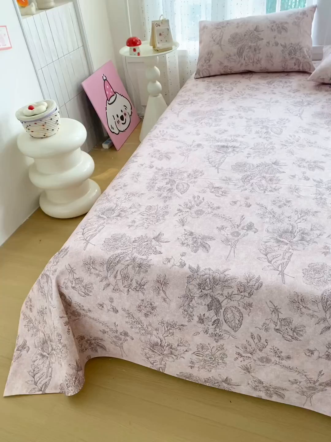 91家纺网 家纺一手货源 找家纺 金泰莱 2026新款工艺款原棉印花老粗布床单系列 木槿