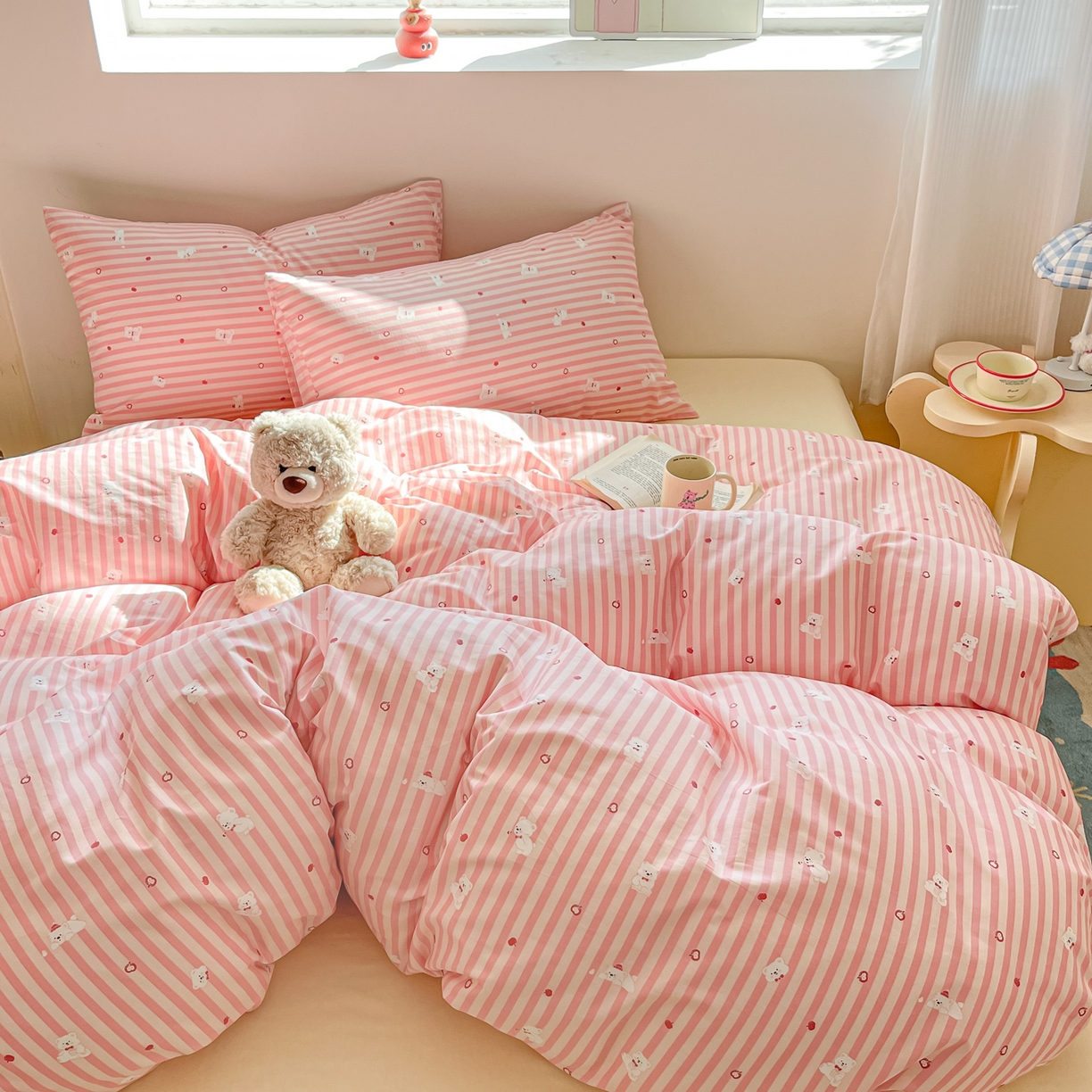 91家纺网 家纺一手货源 找家纺 吉象家纺 2026春夏新款全棉纯棉印花四件套 嘟嘟小熊