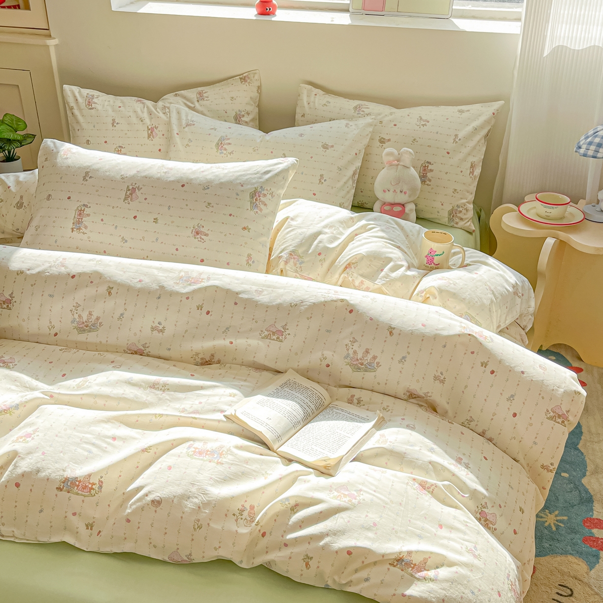 91家纺网 家纺一手货源 找家纺 吉象家纺 2026春夏新款全棉纯棉印花四件套 免兔野餐会