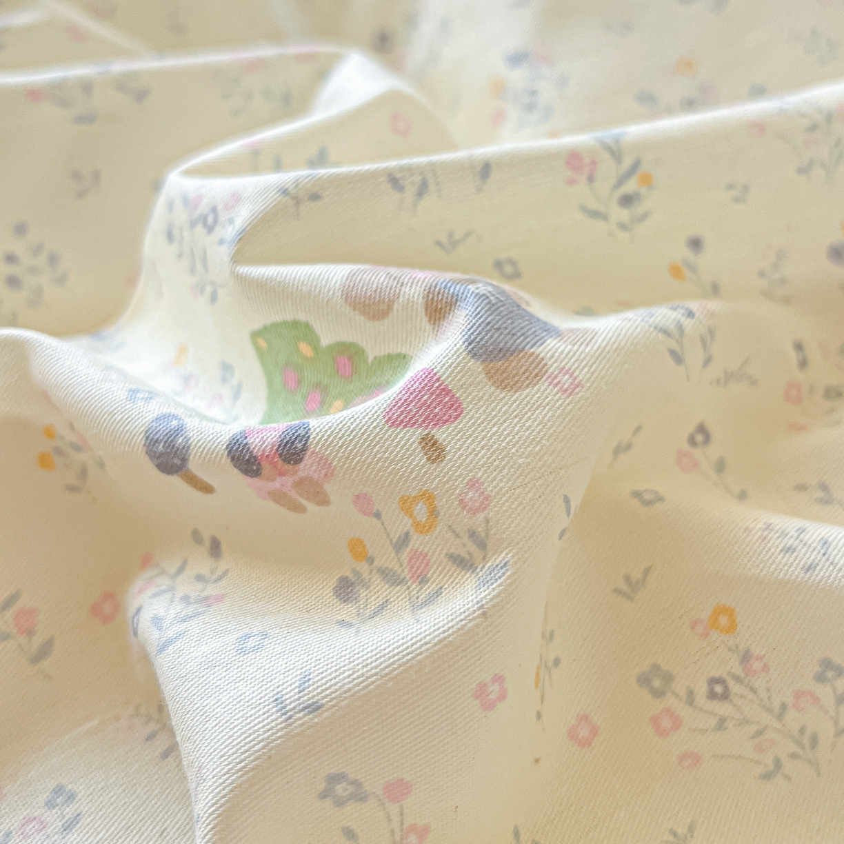 91家纺网 家纺一手货源 找家纺 吉象家纺 2026春夏新款全棉纯棉印花四件套 花园梦梦