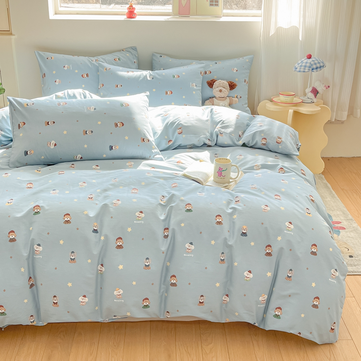 91家纺网 家纺一手货源 找家纺 吉象家纺 2026春夏新款全棉纯棉印花四件套 眼镜狗狗