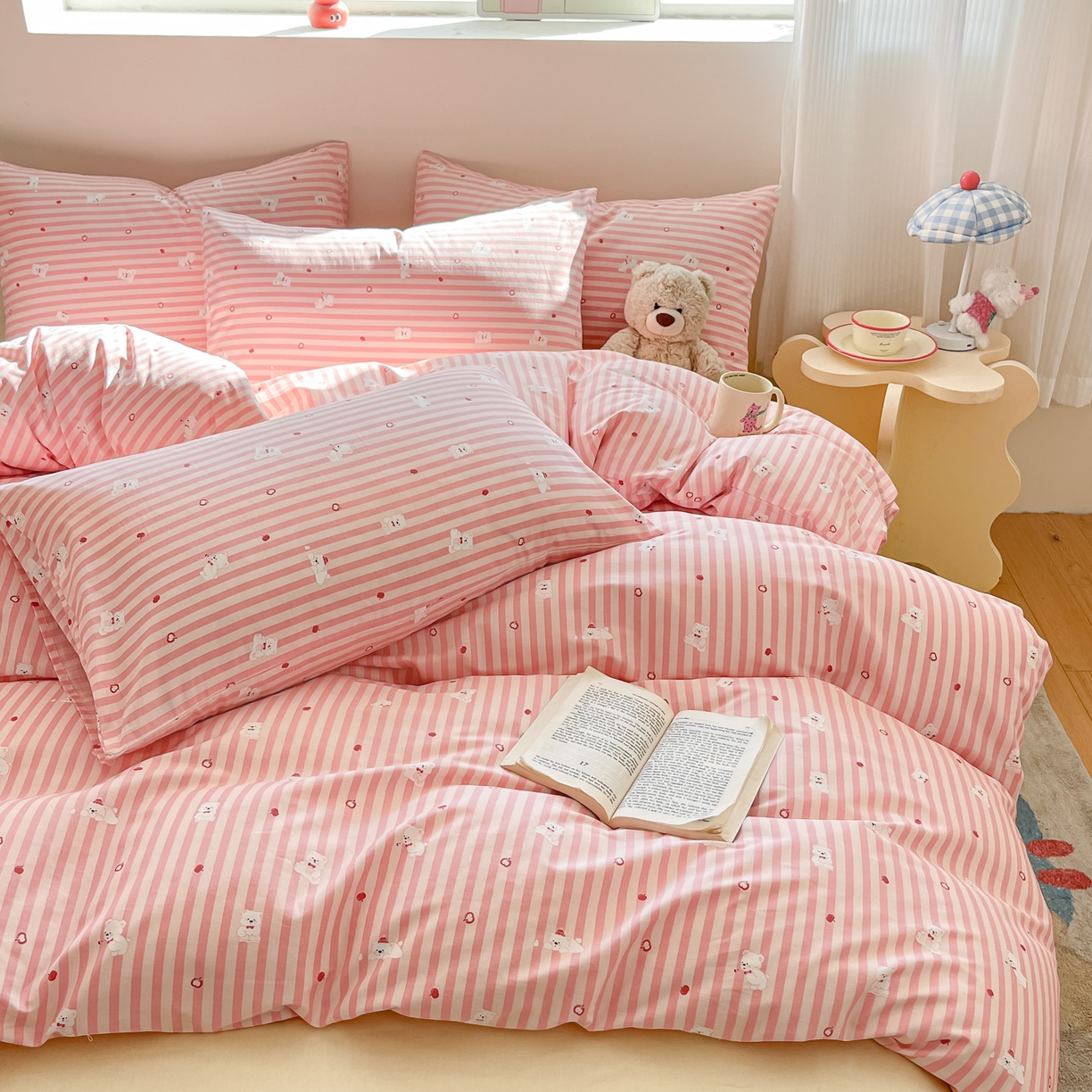 91家纺网 家纺一手货源 找家纺 吉象家纺 2026春夏新款全棉纯棉印花四件套 嘟嘟小熊