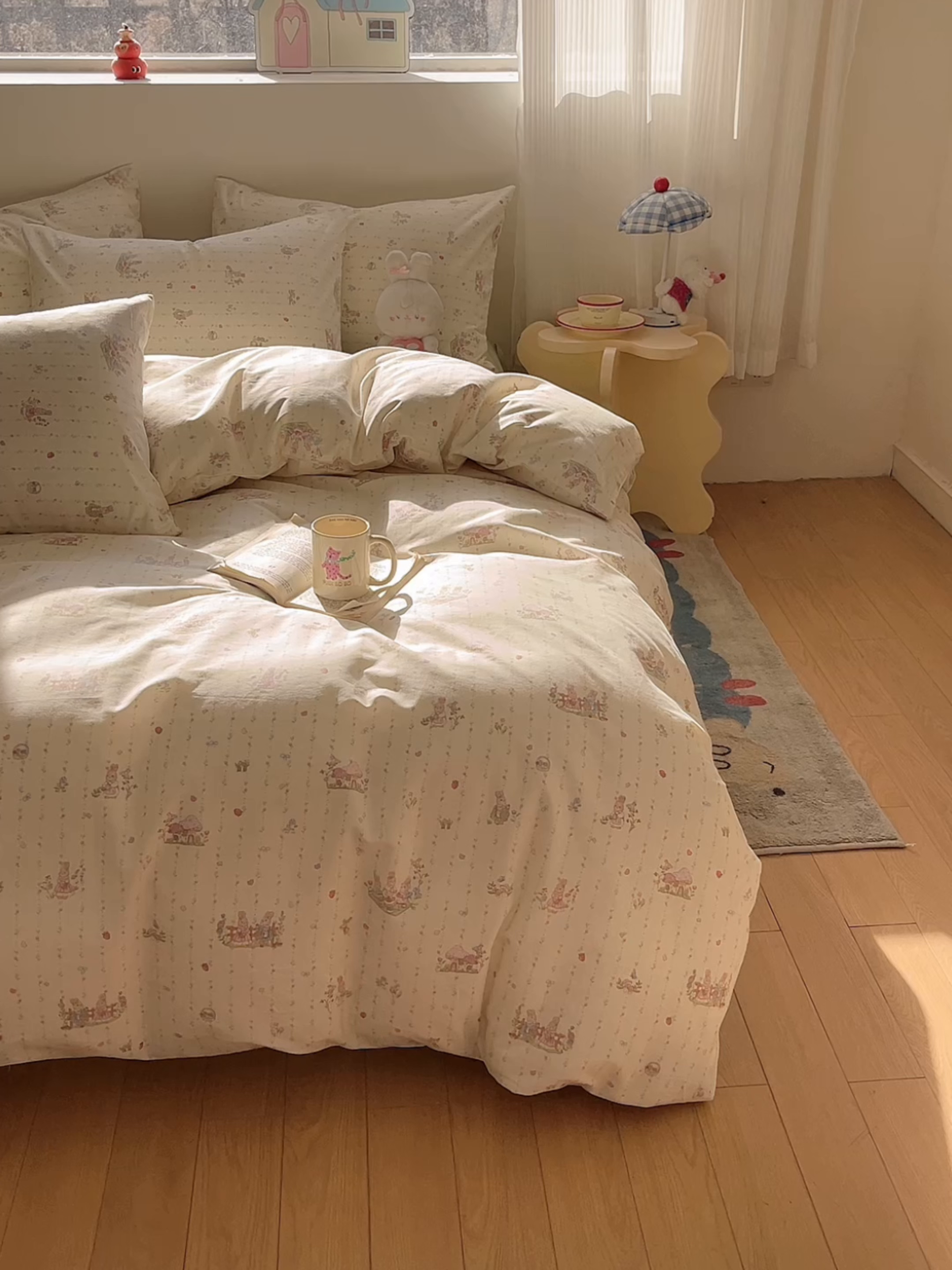 91家纺网 家纺一手货源 找家纺 吉象家纺 2026春夏新款全棉纯棉印花四件套 免兔野餐会