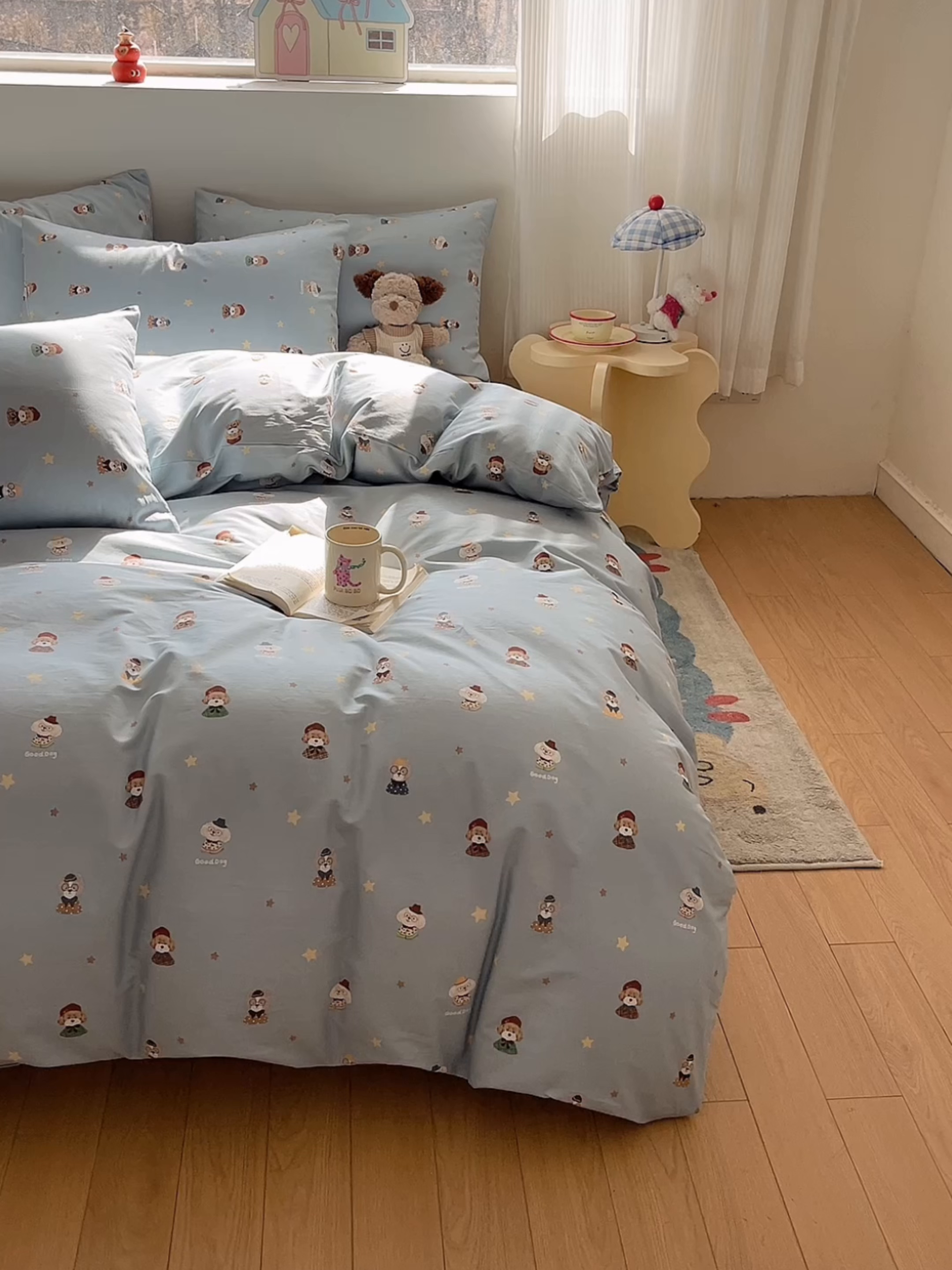 91家纺网 家纺一手货源 找家纺 吉象家纺 2026春夏新款全棉纯棉印花四件套 眼镜狗狗