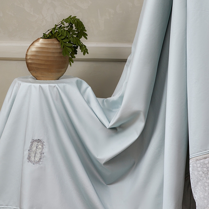 91家纺网 家纺一手货源 找家纺 诗黛尔 2026春夏新款高精密长绒棉刺绣芙洛拉系列四件套（会员-20） 芙洛拉 冰晶蓝