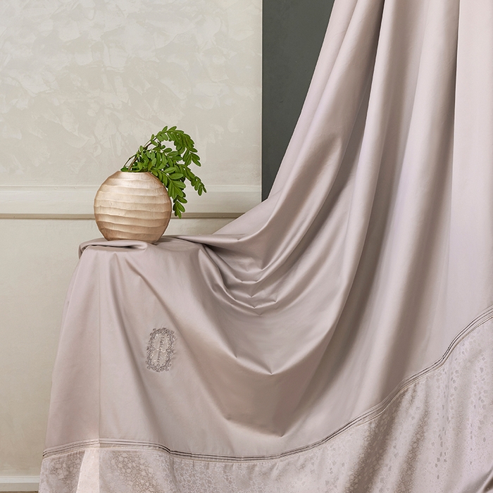 91家纺网 家纺一手货源 找家纺 诗黛尔 2026春夏新款高精密长绒棉刺绣芙洛拉系列四件套（会员-20） 芙洛拉 都市灰