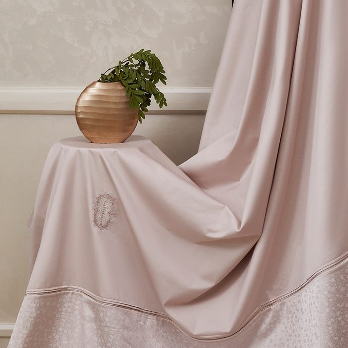 91家纺网 家纺一手货源 找家纺 诗黛尔 2026春夏新款高精密长绒棉刺绣芙洛拉系列四件套（会员-20） 芙洛拉 高雅粉