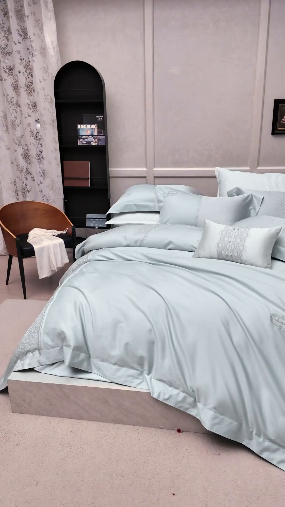 91家纺网 家纺一手货源 找家纺 诗黛尔 2026春夏新款高精密长绒棉刺绣芙洛拉系列四件套（会员-20） 芙洛拉 冰晶蓝