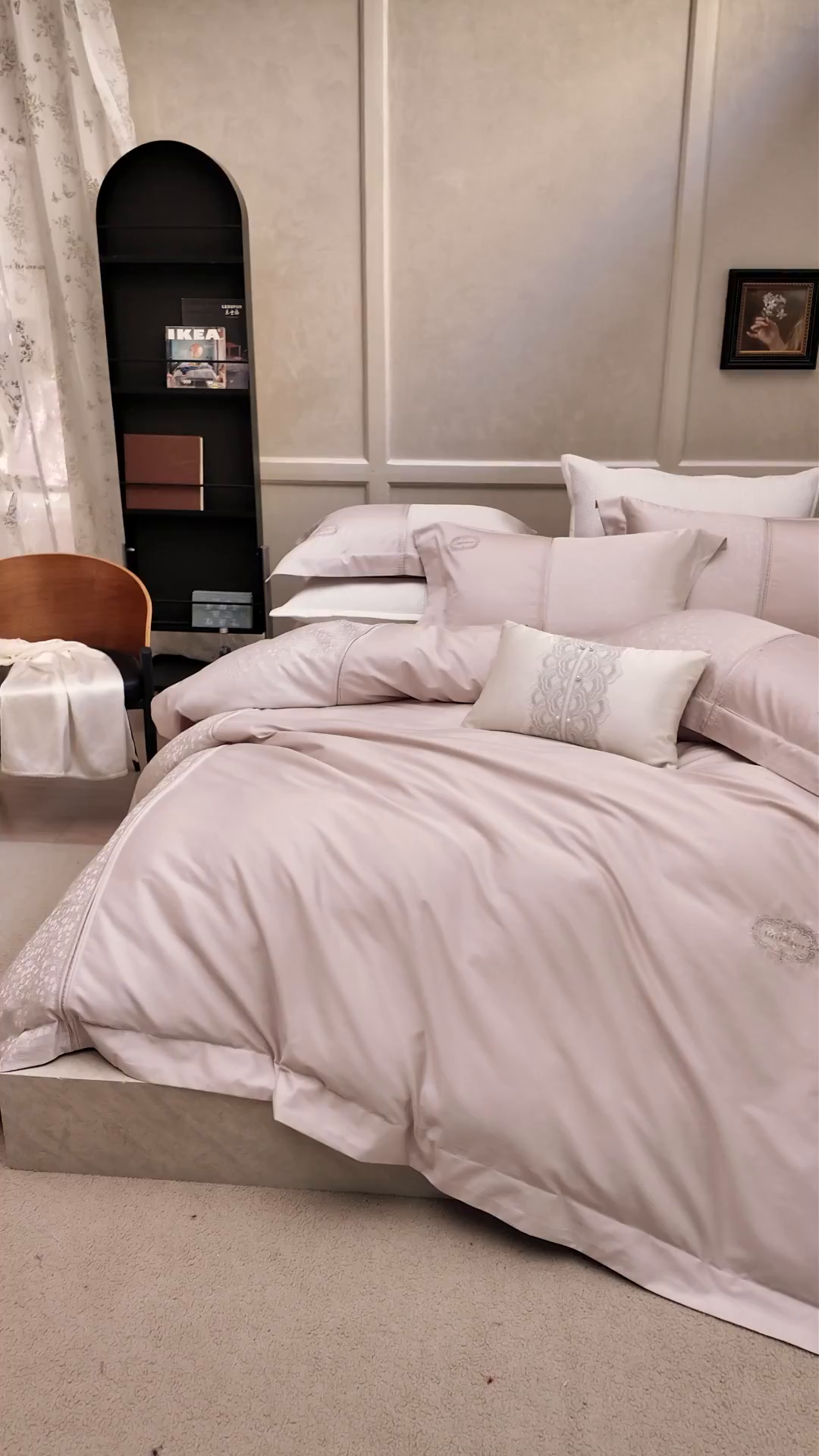 91家纺网 家纺一手货源 找家纺 诗黛尔 2026春夏新款高精密长绒棉刺绣芙洛拉系列四件套（会员-20） 芙洛拉 高雅粉