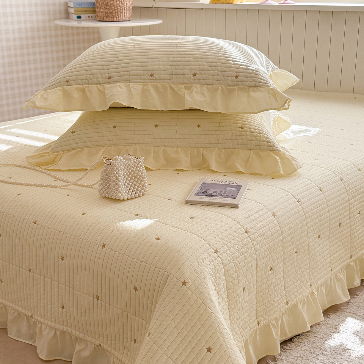 91家纺网 家纺一手货源 找家纺 诗黛尔 2026春夏新款星空间双面60支水洗全棉床盖三件套/四件套 星空间-浅黄