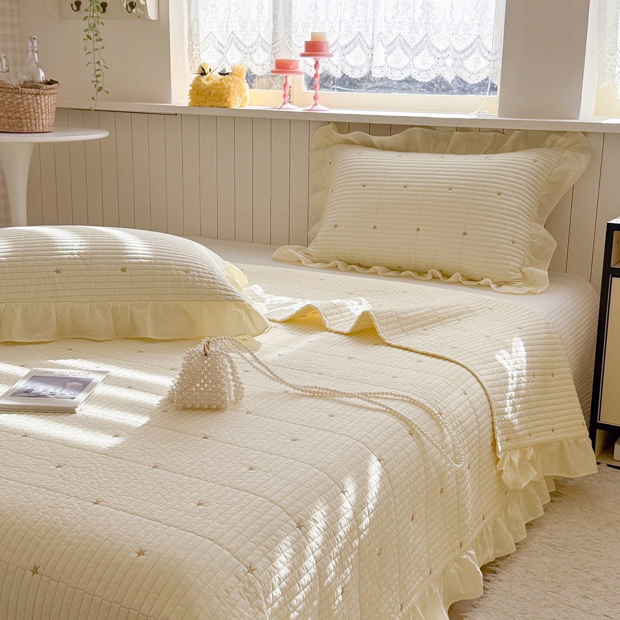 91家纺网 家纺一手货源 找家纺 诗黛尔 2026春夏新款星空间双面60支水洗全棉床盖三件套/四件套 星空间-浅黄