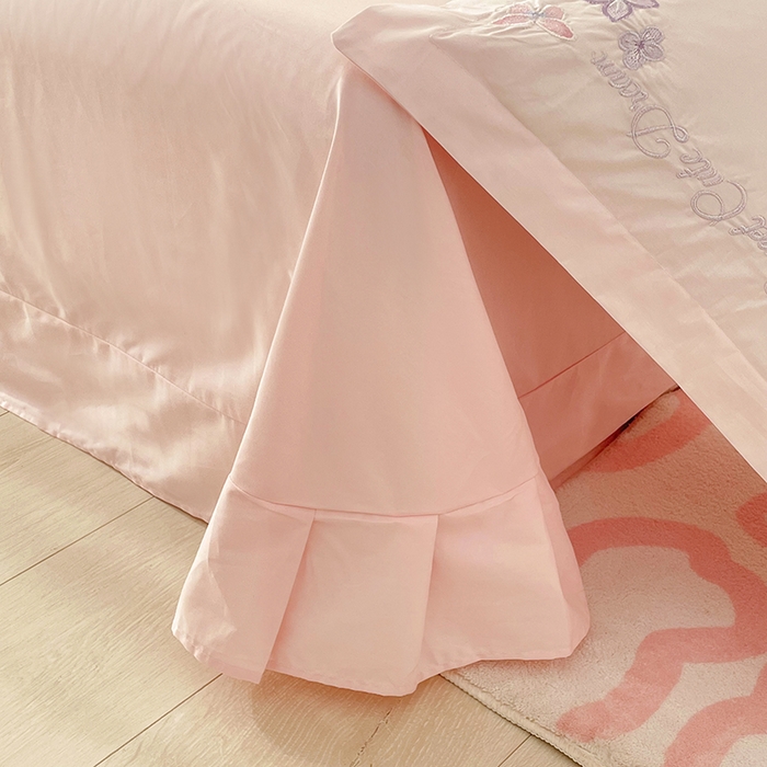 91家纺网 家纺一手货源 找家纺 （总）金绣美居 2026新款全棉纯棉大版贴布绣四件套-兔游花园