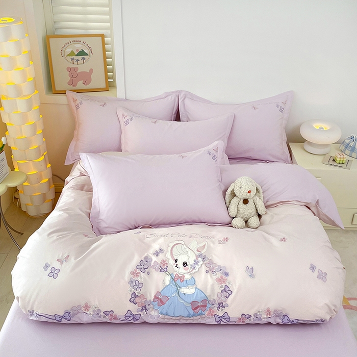 91家纺网 家纺一手货源 找家纺 金绣美居 2026新款全棉纯棉大版贴布绣四件套-兔游花园 兔游花园-紫