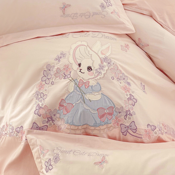 91家纺网 家纺一手货源 找家纺 金绣美居 2026新款全棉纯棉大版贴布绣四件套-兔游花园 兔游花园-粉