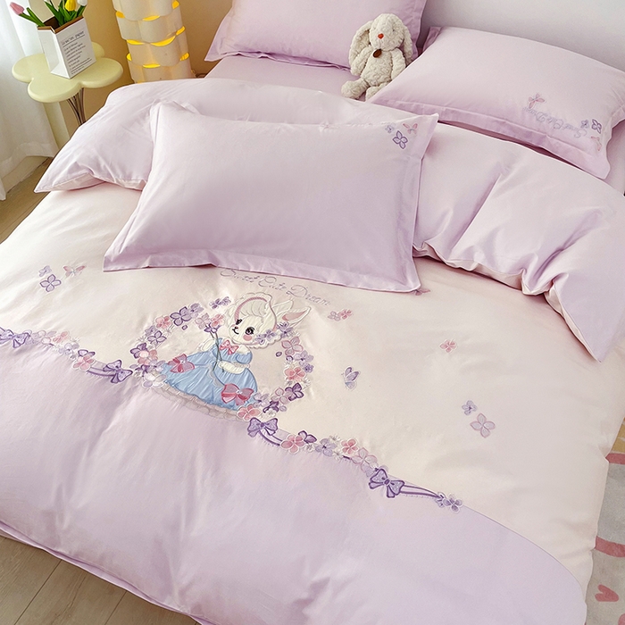 91家纺网 家纺一手货源 找家纺 金绣美居 2026新款全棉纯棉大版贴布绣四件套-兔游花园 兔游花园-紫