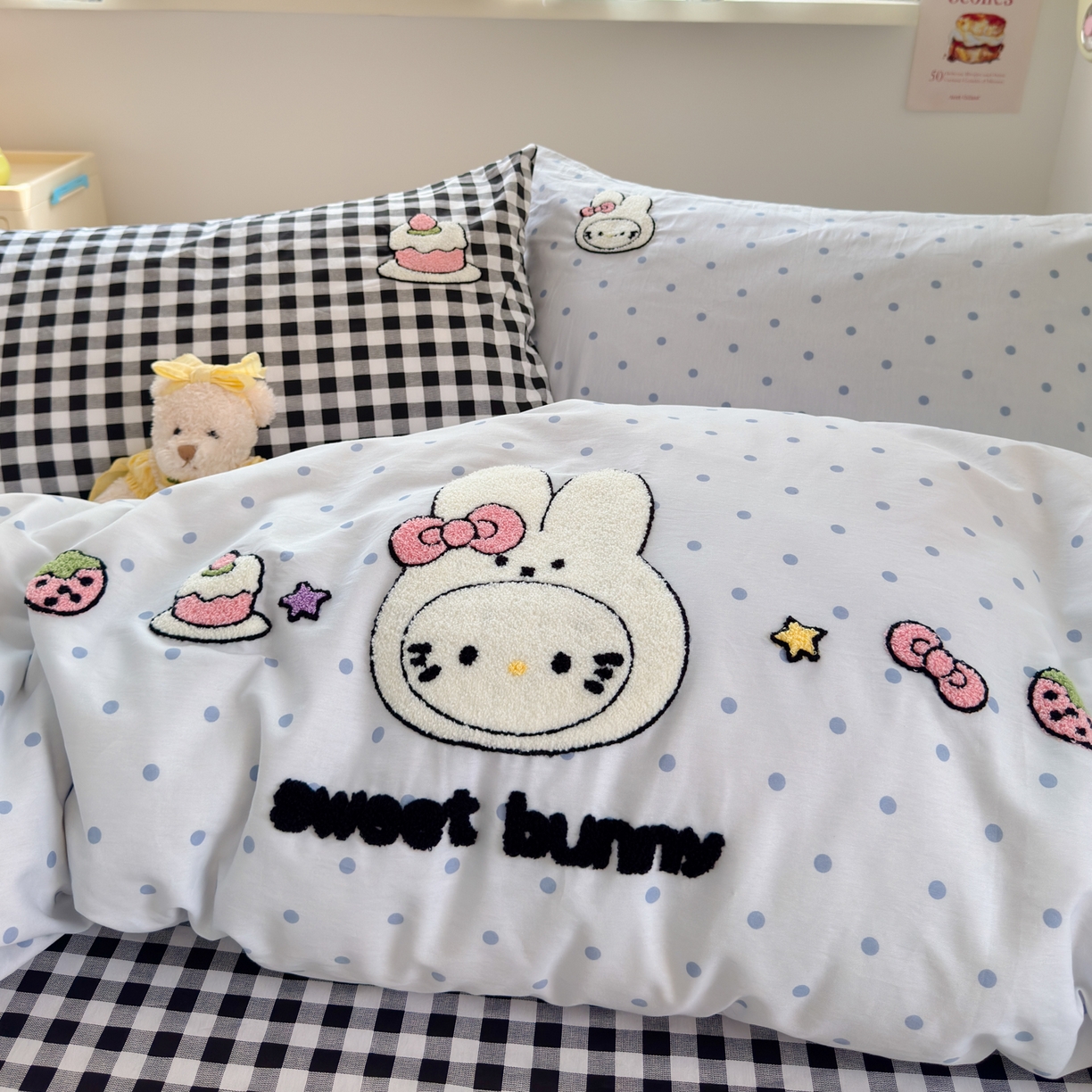 91家纺网 家纺一手货源 找家纺 乐童家纺 2026新款13370纯棉毛巾绣呆萌系列四件套第一波 波点米菲兔