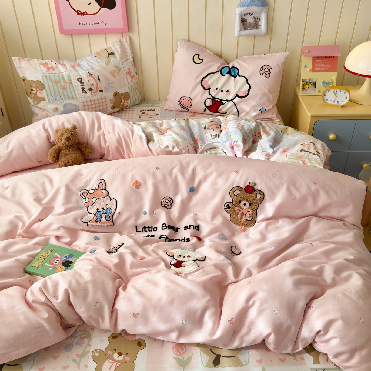 91家纺网 家纺一手货源 找家纺 乐童家纺 2026新款13370纯棉毛巾绣呆萌系列四件套第一波 拼图屋