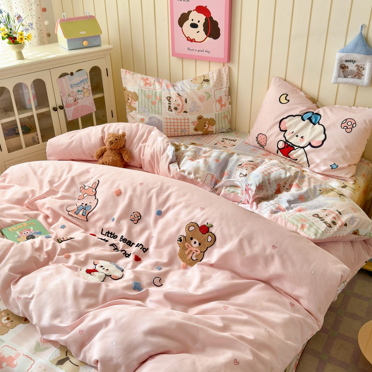 91家纺网 家纺一手货源 找家纺 乐童家纺 2026新款13370纯棉毛巾绣呆萌系列四件套第一波 拼图屋