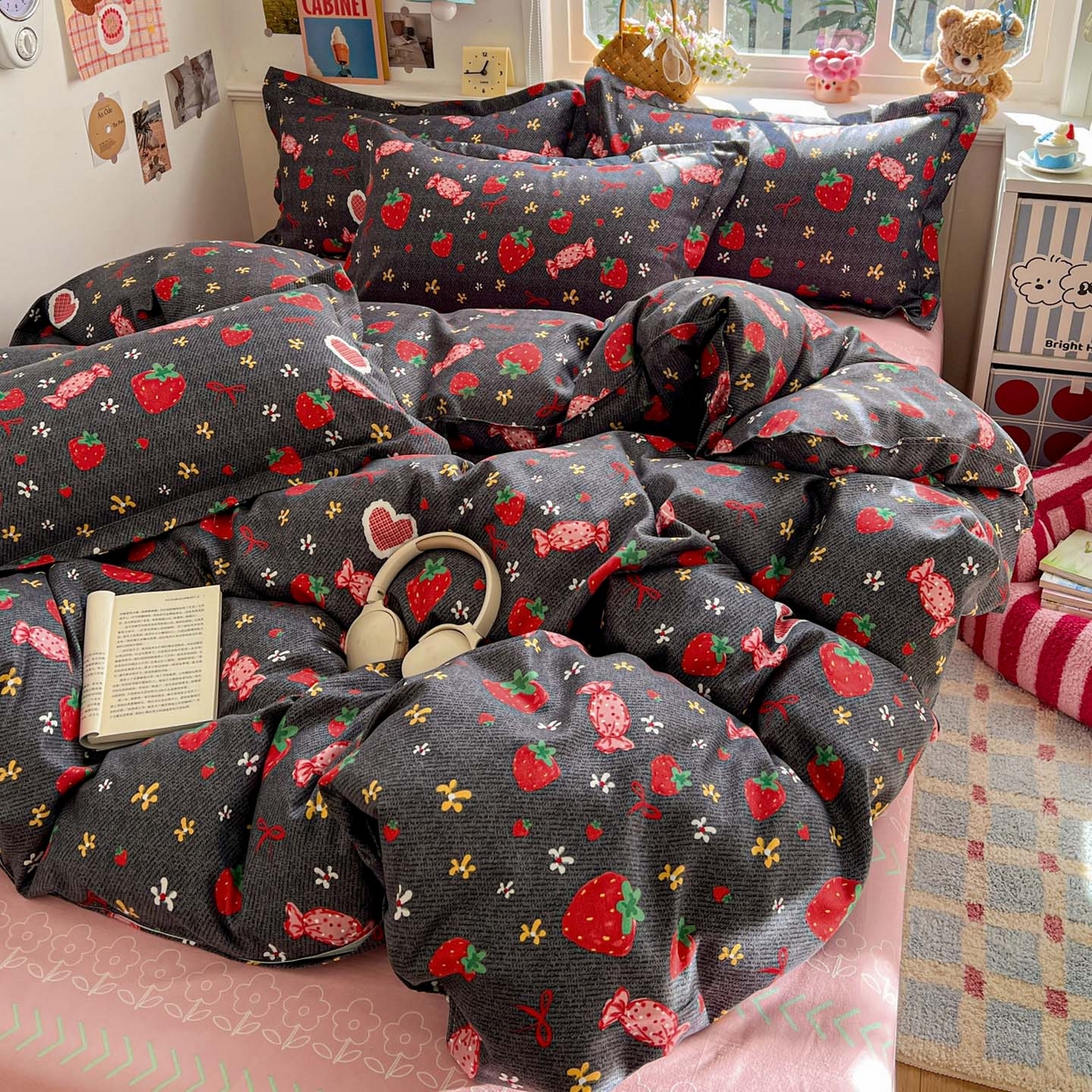 91家纺网 家纺一手货源 找家纺 花伞家居 2026直播网销斜纹加厚磨毛印花植物羊绒四件套（更多花型见二链接）莓莓星冰乐