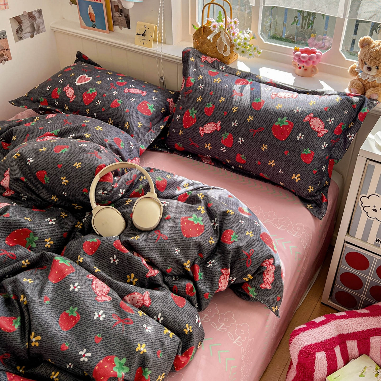 91家纺网 家纺一手货源 找家纺 花伞家居 2026直播网销斜纹加厚磨毛印花植物羊绒四件套（更多花型见二链接）莓莓星冰乐