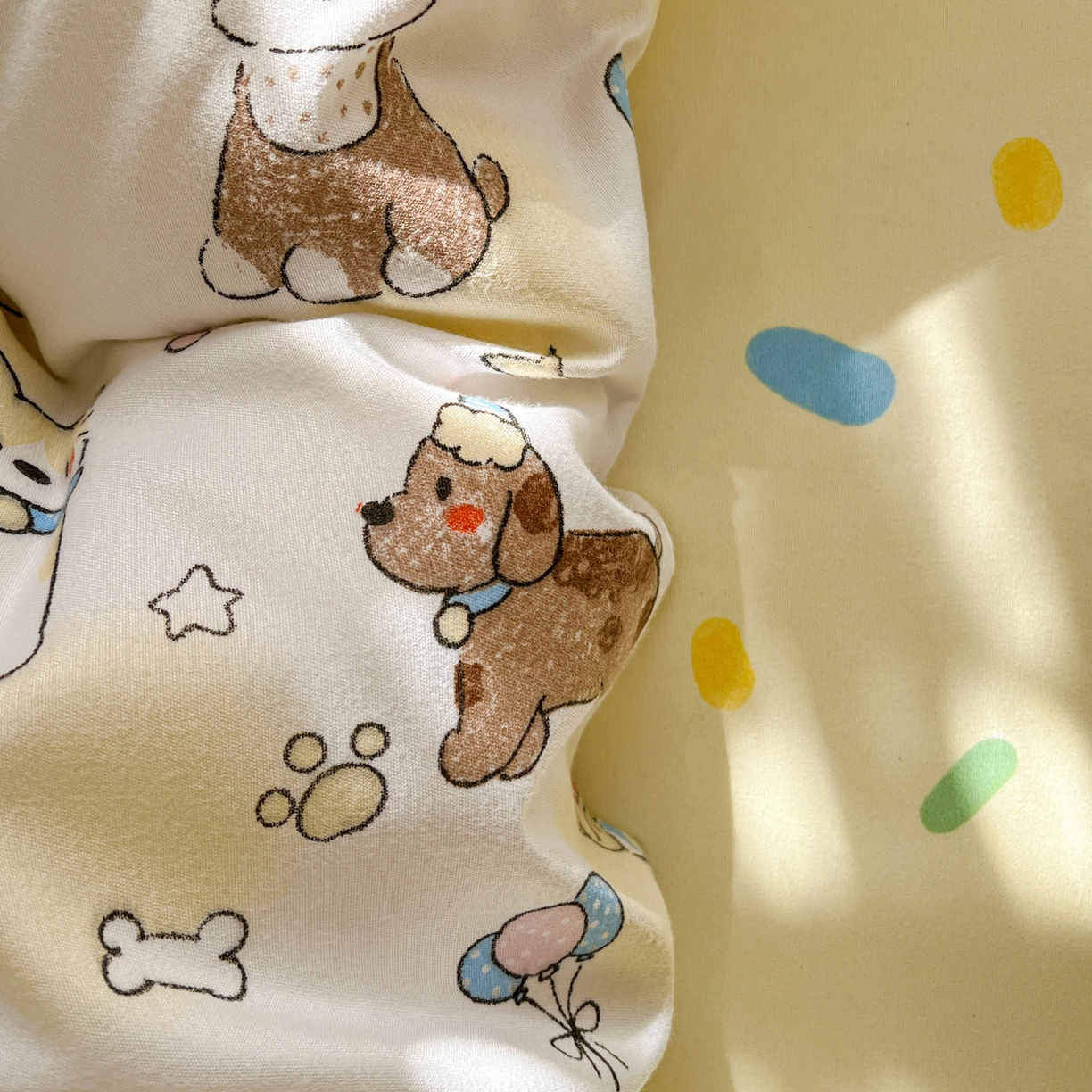 91家纺网 家纺一手货源 找家纺 花伞家居 2026直播网销斜纹加厚磨毛印花植物羊绒四件套（更多花型见二链接）晕头小狗