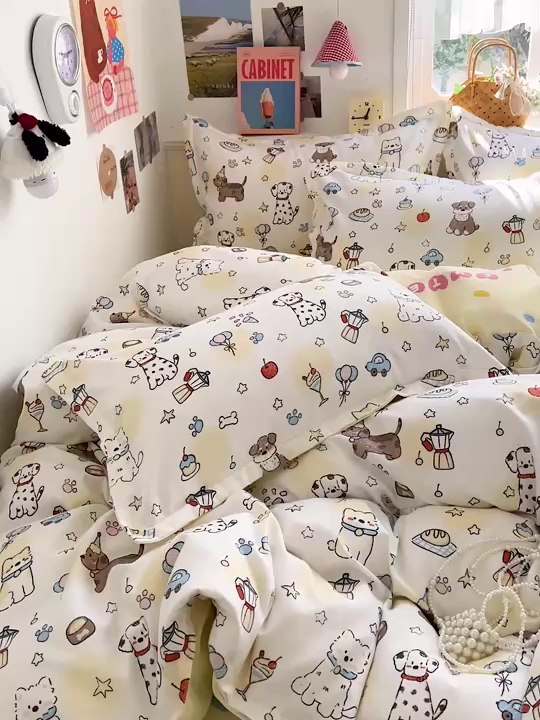 91家纺网 家纺一手货源 找家纺 花伞家居 2026直播网销斜纹加厚磨毛印花植物羊绒四件套（更多花型见二链接）晕头小狗