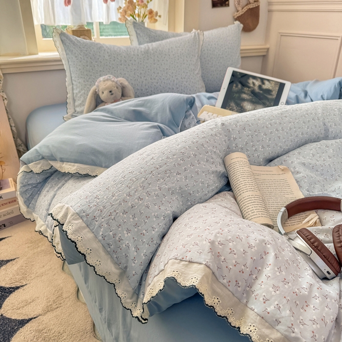 91家纺网 家纺一手货源 找家纺 梦纤绒 2026新款A类仿棉古法水洗棉法式全棉花边四件套 小幸运-蓝