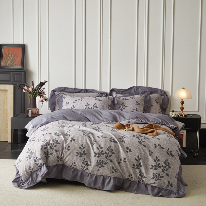 91家纺网 家纺一手货源 找家纺 梦纤绒 2026新款高克重法式复古亚麻花边款四件套 雾漫