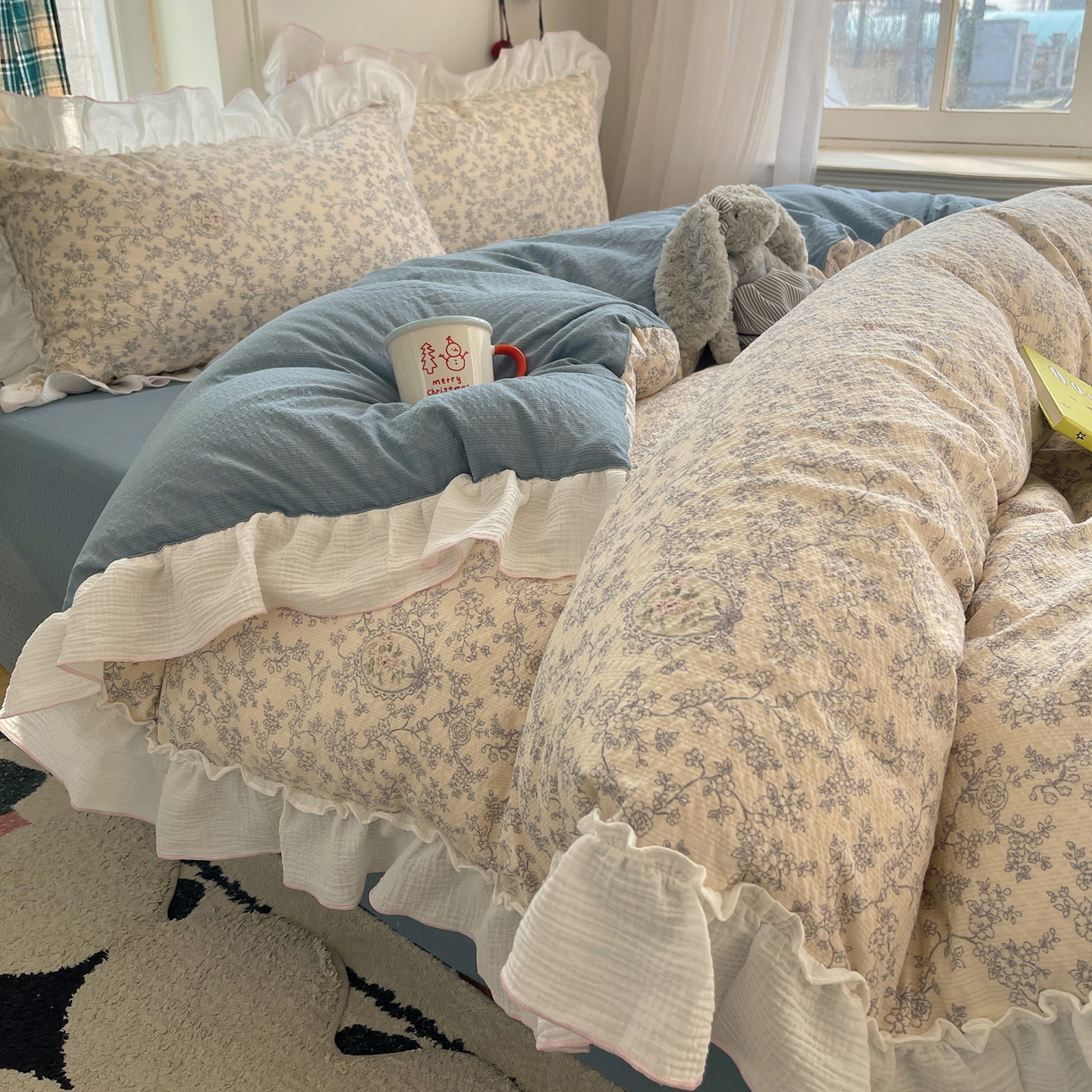 91家纺网 家纺一手货源 找家纺 （总）繁花家居 2026新款韩系花边小碎花泡芙棉云感邹邹纱费尔岛风四件套