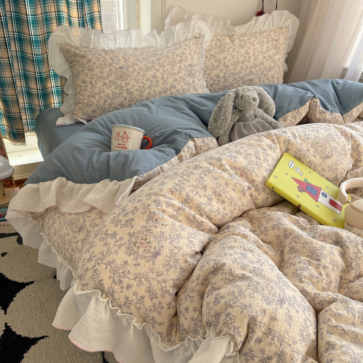 91家纺网 家纺一手货源 找家纺 （总）繁花家居 2026新款韩系花边小碎花泡芙棉云感邹邹纱费尔岛风四件套