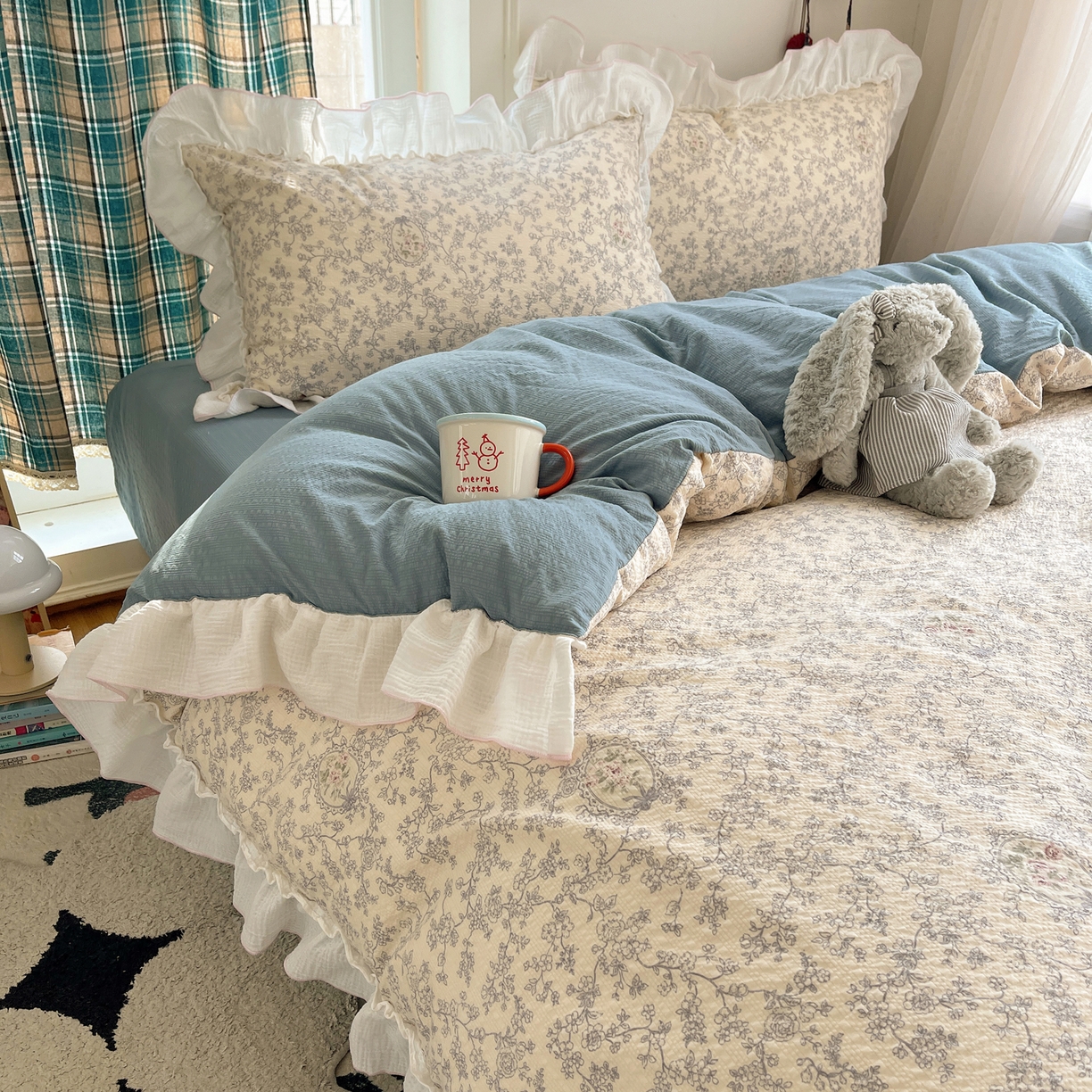 91家纺网 家纺一手货源 找家纺 （总）繁花家居 2026新款韩系花边小碎花泡芙棉云感邹邹纱费尔岛风四件套