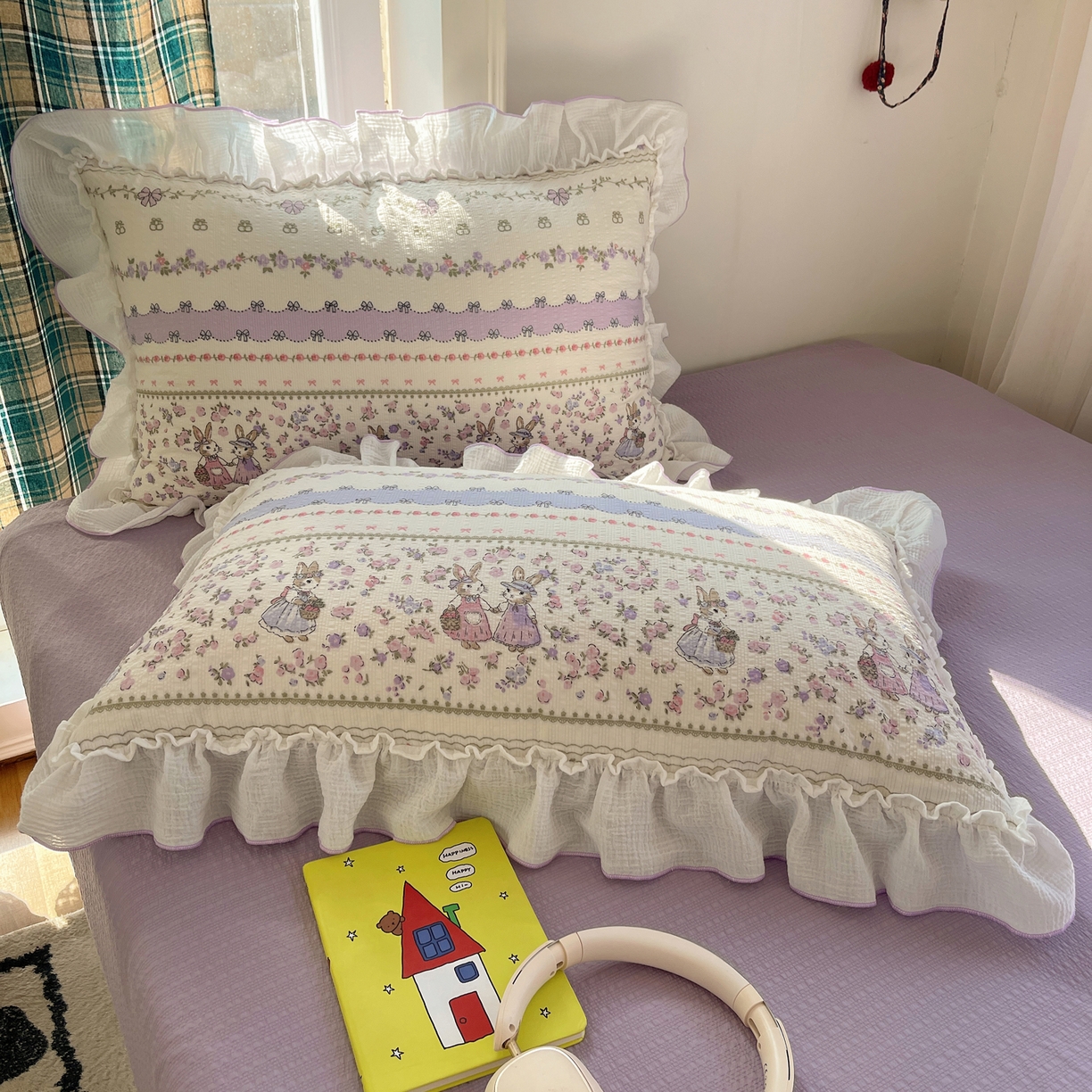 91家纺网 家纺一手货源 找家纺 繁花家居 2026新款韩系花边小碎花泡芙棉云感邹邹纱费尔岛风四件套 萝莉小兔