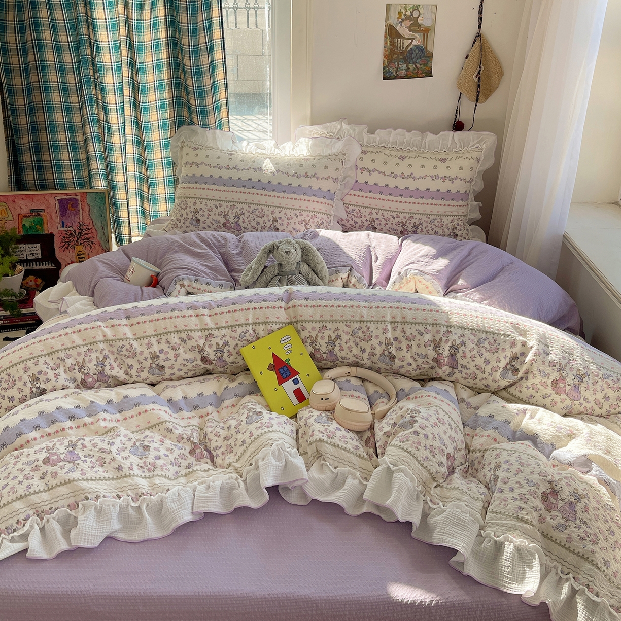 91家纺网 家纺一手货源 找家纺 繁花家居 2026新款韩系花边小碎花泡芙棉云感邹邹纱费尔岛风四件套 萝莉小兔