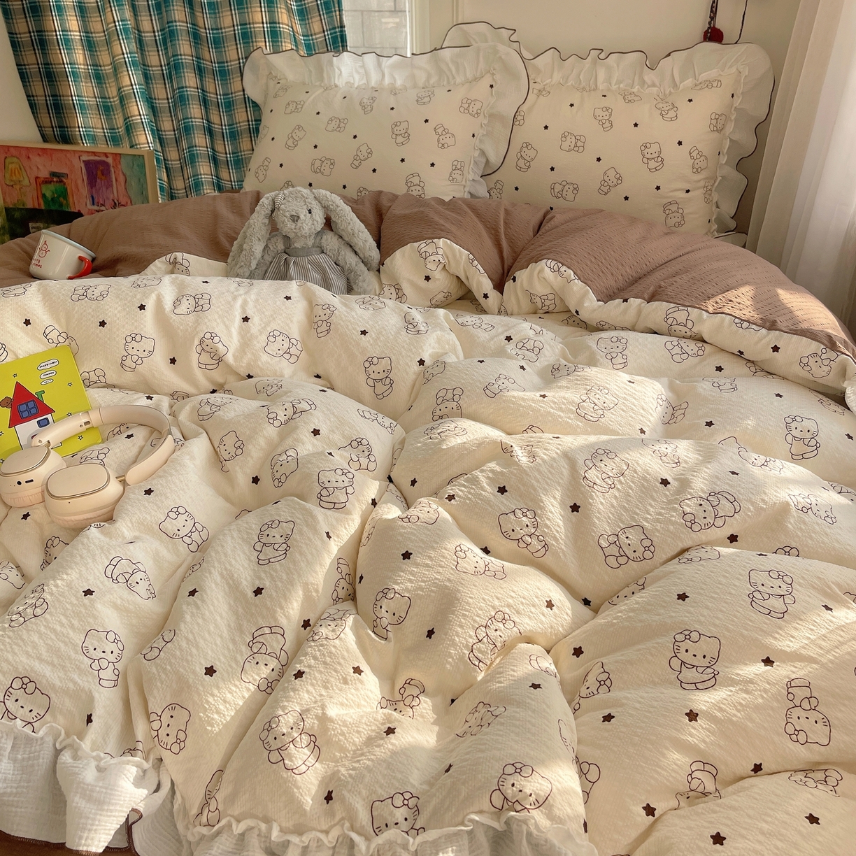 91家纺网 家纺一手货源 找家纺 繁花家居 2026新款韩系花边小碎花泡芙棉云感邹邹纱费尔岛风四件套 星星乖猫