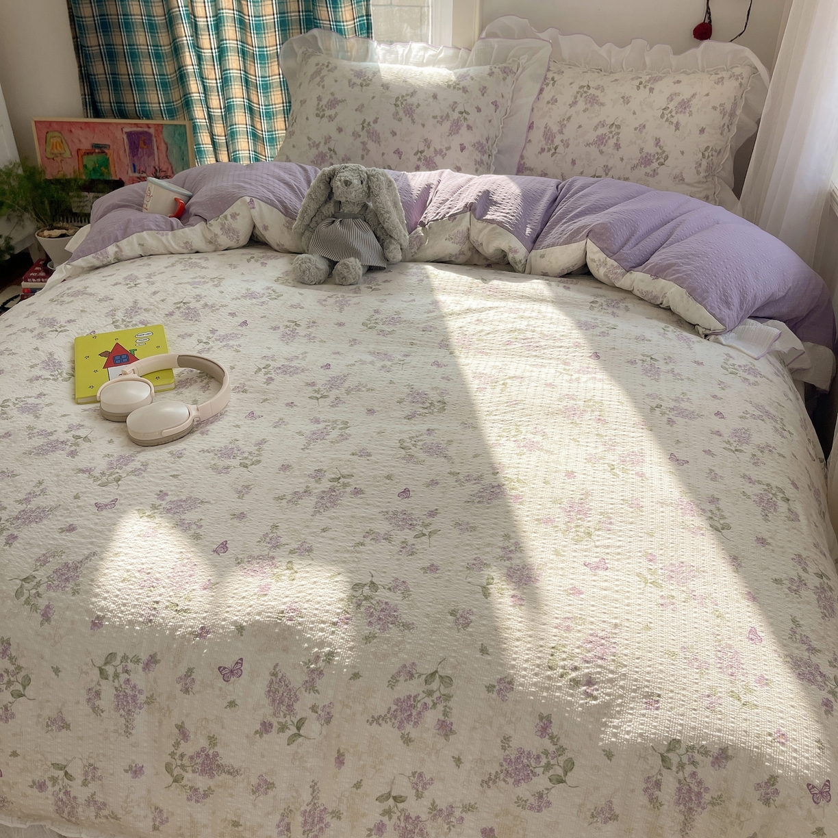 91家纺网 家纺一手货源 找家纺 繁花家居 2026新款韩系花边小碎花泡芙棉云感邹邹纱费尔岛风四件套 紫藤蝶舞