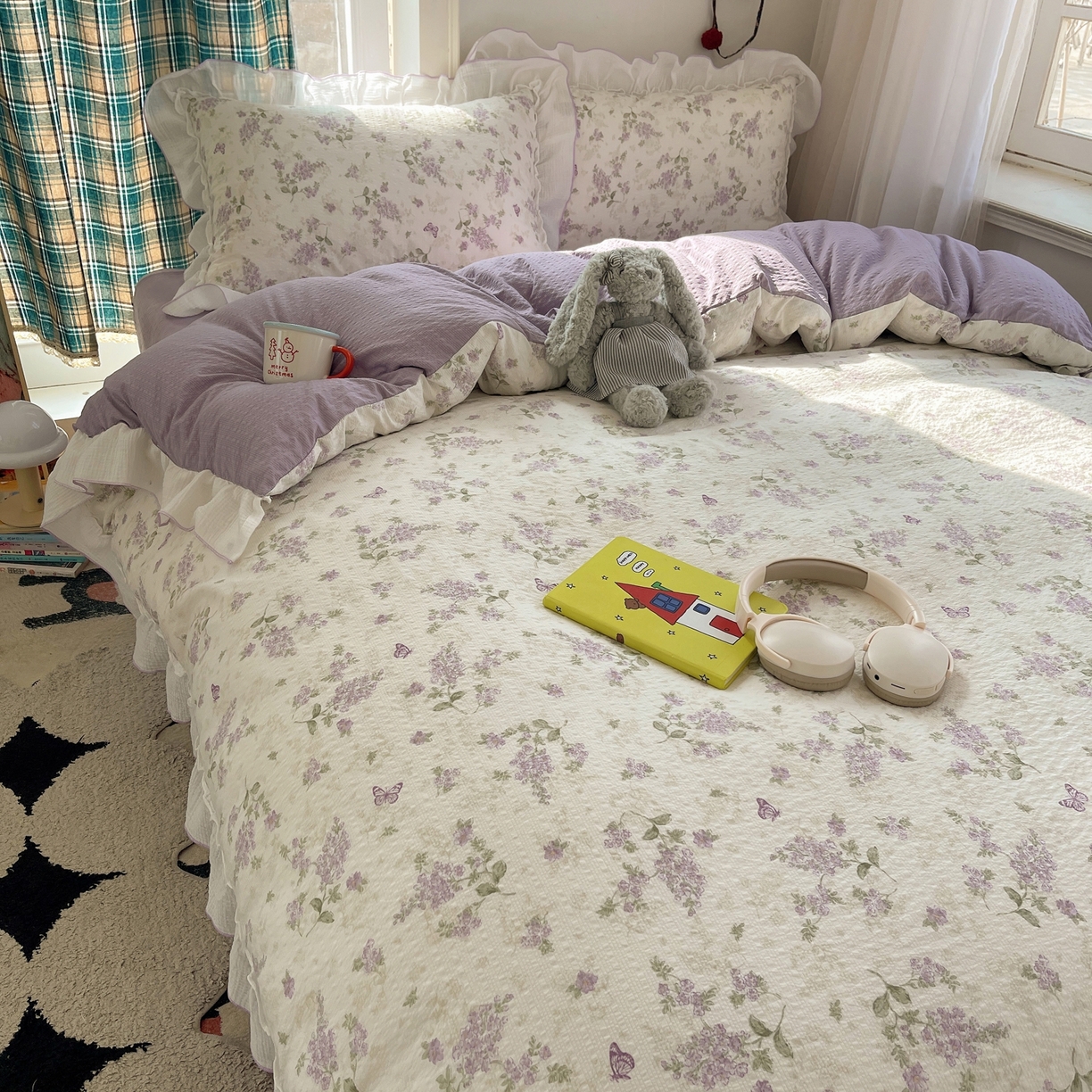 91家纺网 家纺一手货源 找家纺 繁花家居 2026新款韩系花边小碎花泡芙棉云感邹邹纱费尔岛风四件套 紫藤蝶舞