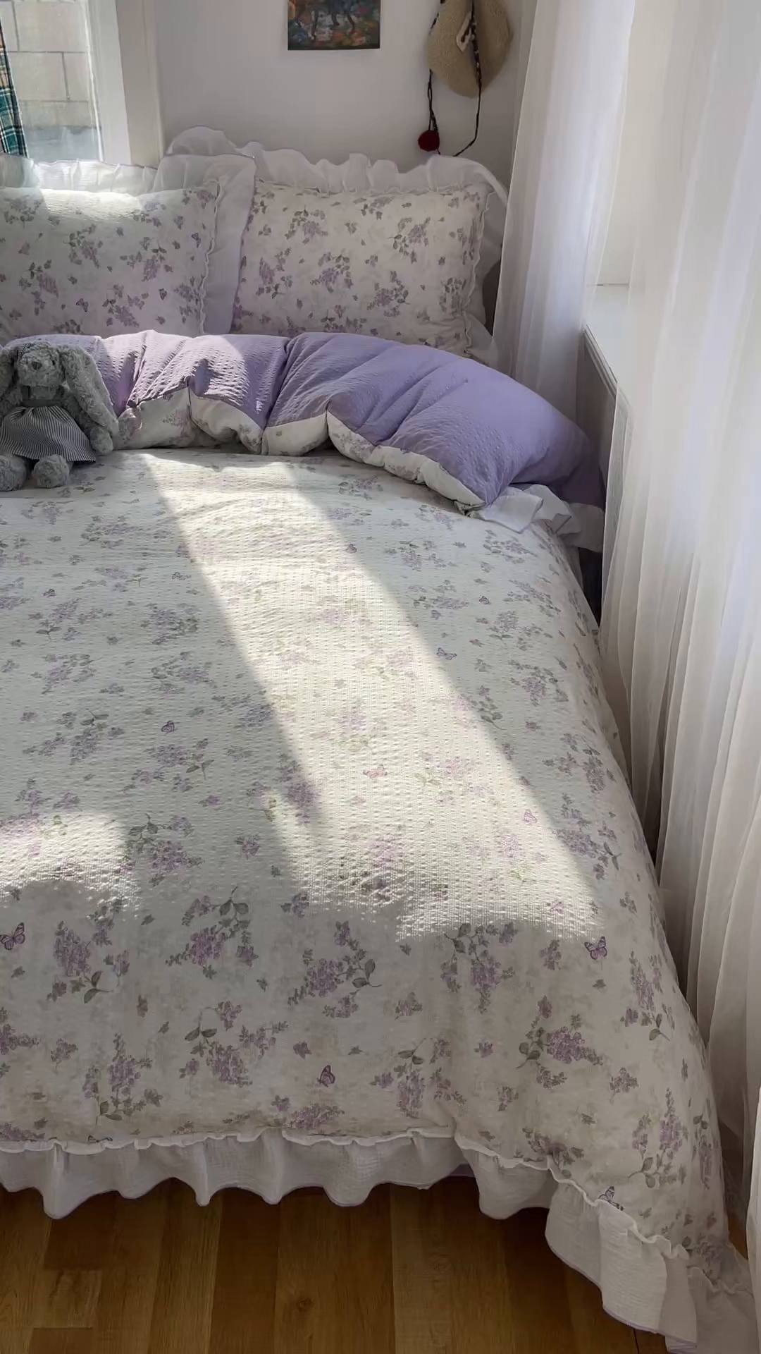 91家纺网 家纺一手货源 找家纺 繁花家居 2026新款韩系花边小碎花泡芙棉云感邹邹纱费尔岛风四件套 紫藤蝶舞