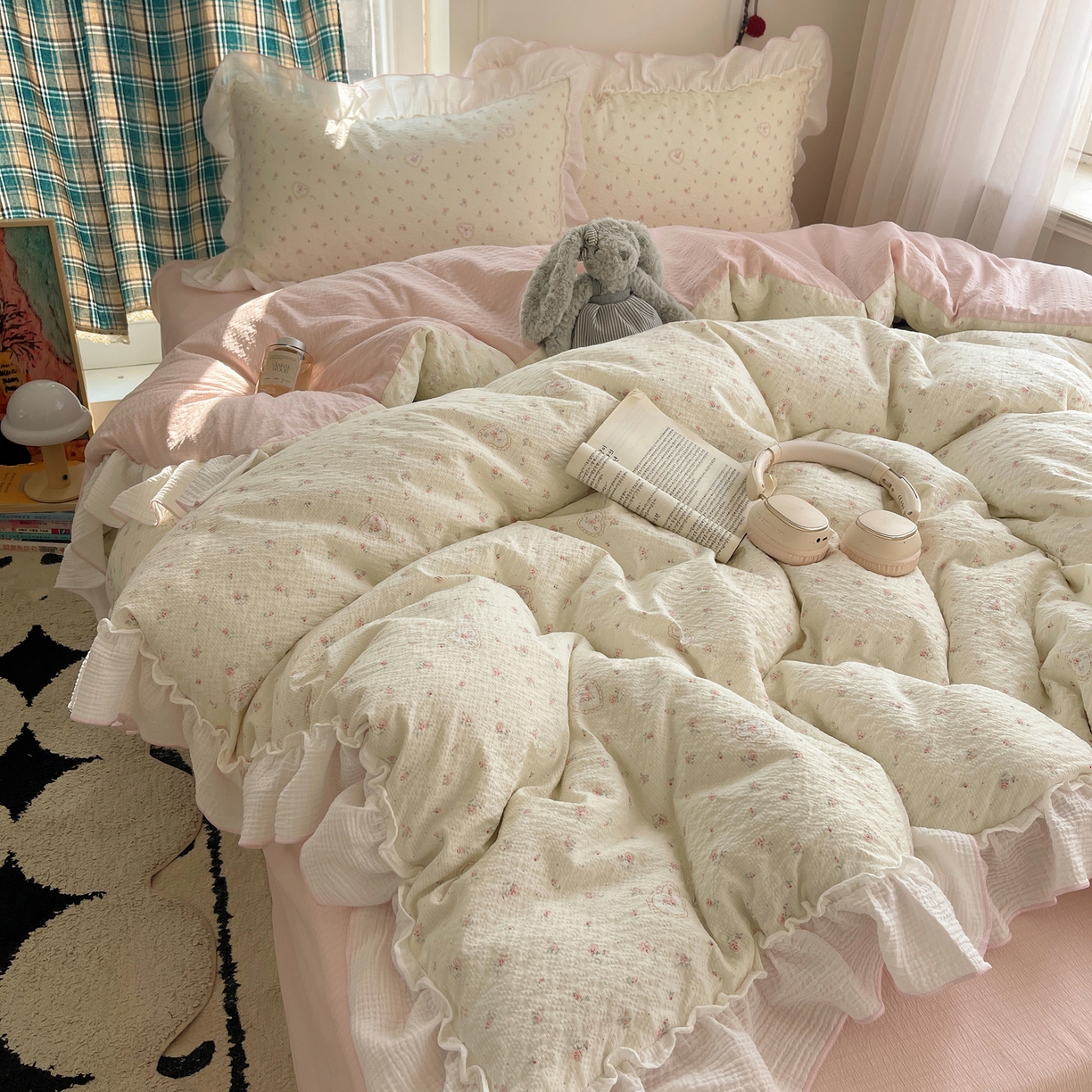 91家纺网 家纺一手货源 找家纺 （总）繁花家居 2026新款韩系花边小碎花泡芙棉云感邹邹纱费尔岛风四件套