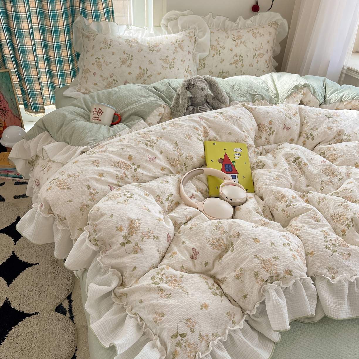 91家纺网 家纺一手货源 找家纺 （总）繁花家居 2026新款韩系花边小碎花泡芙棉云感邹邹纱费尔岛风四件套