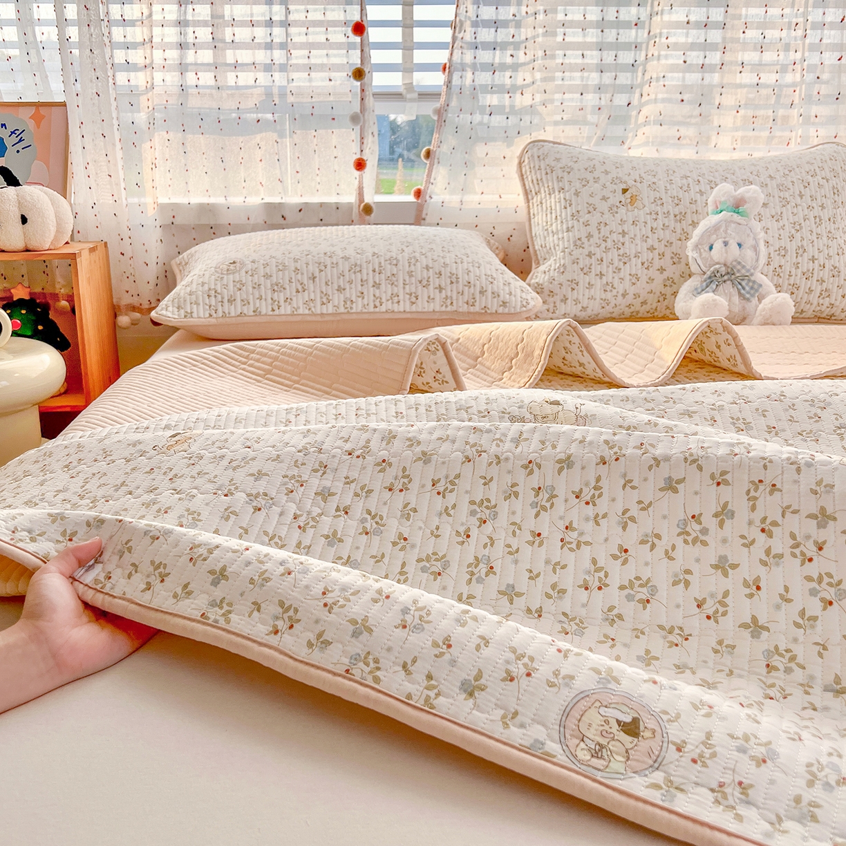 91家纺网 家纺一手货源 找家纺 （总）X猫先生 2026新款全棉床盖小清新夹棉床单炕盖四季跑量款