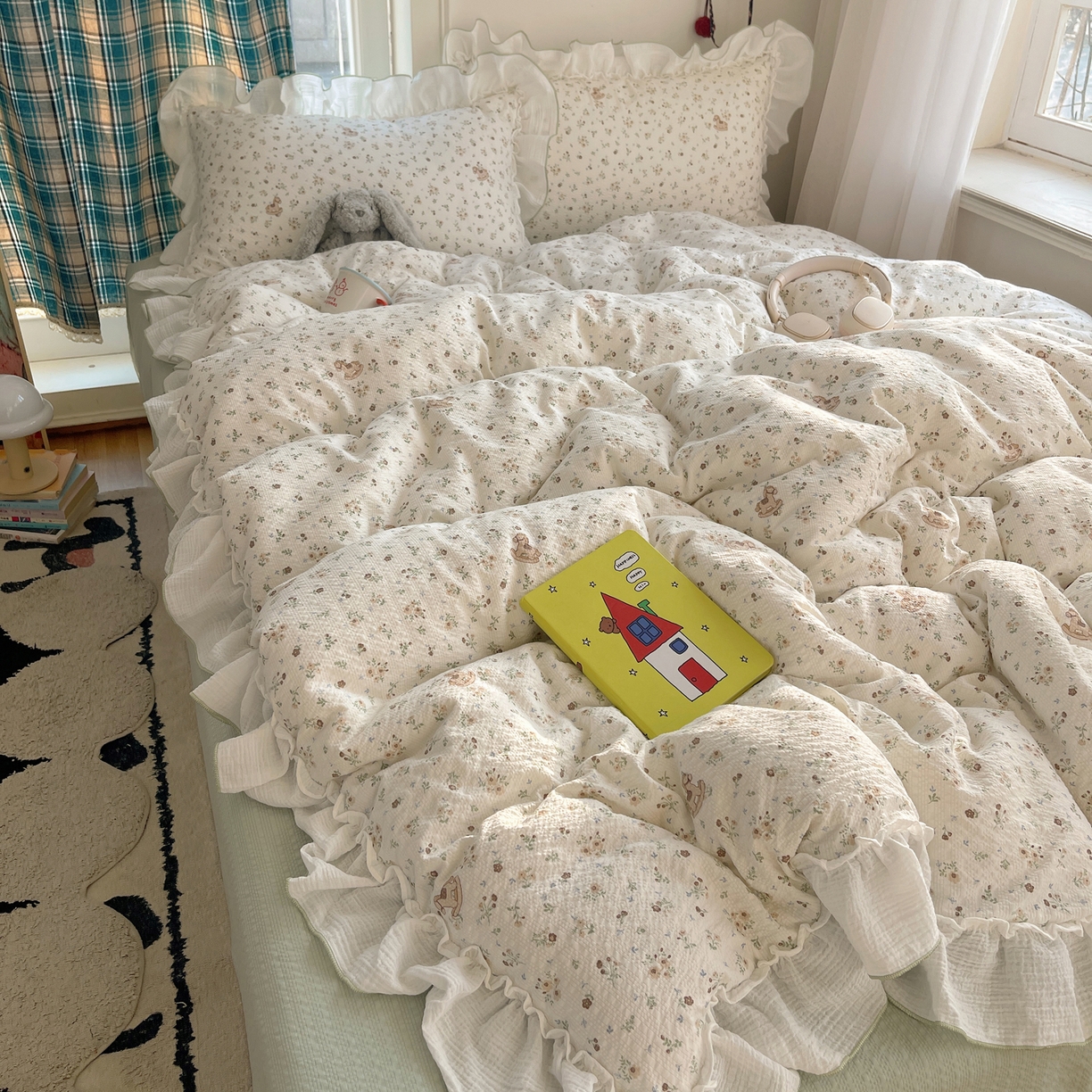 繁花家居 2026新款韩系花边小碎花泡芙棉云感邹邹纱费尔岛风四件套 马儿踏青