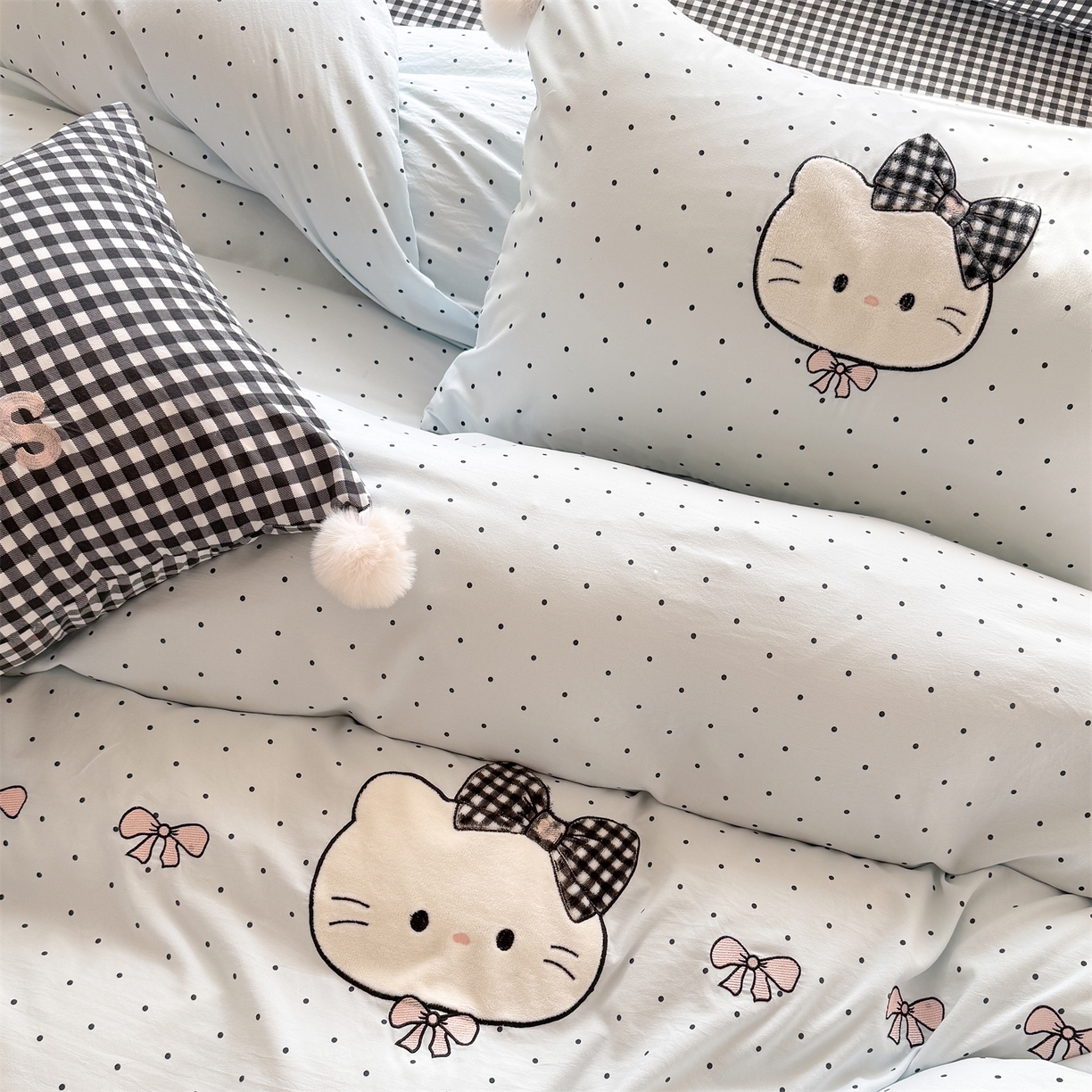 91家纺网 家纺一手货源 找家纺 吾欢心 2026春夏新款古法水洗仿棉卡通贴布绣四件套可爱猫咪 可爱猫咪蓝