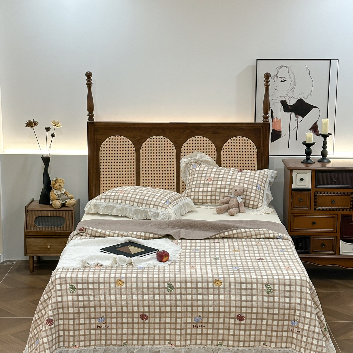 91家纺网 家纺一手货源 找家纺 床盖工厂店 2025新款法式双面全面填充棉花床盖三件套 南瓜绘