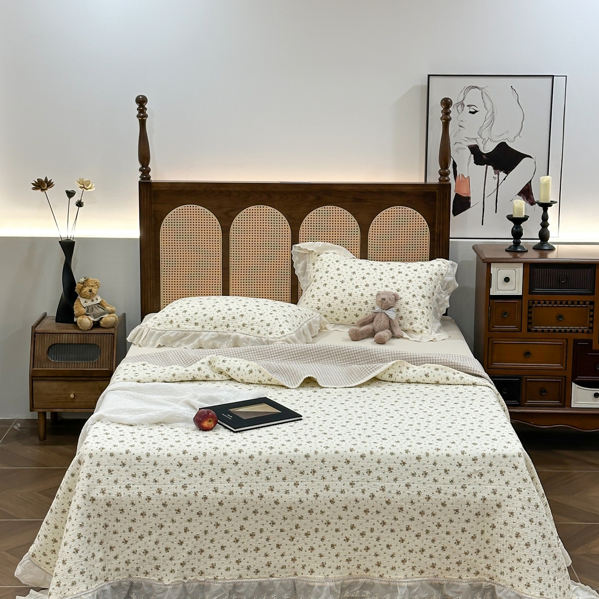 91家纺网 家纺一手货源 找家纺 床盖工厂店 2025新款法式双面全面填充棉花床盖三件套 芊芊花海