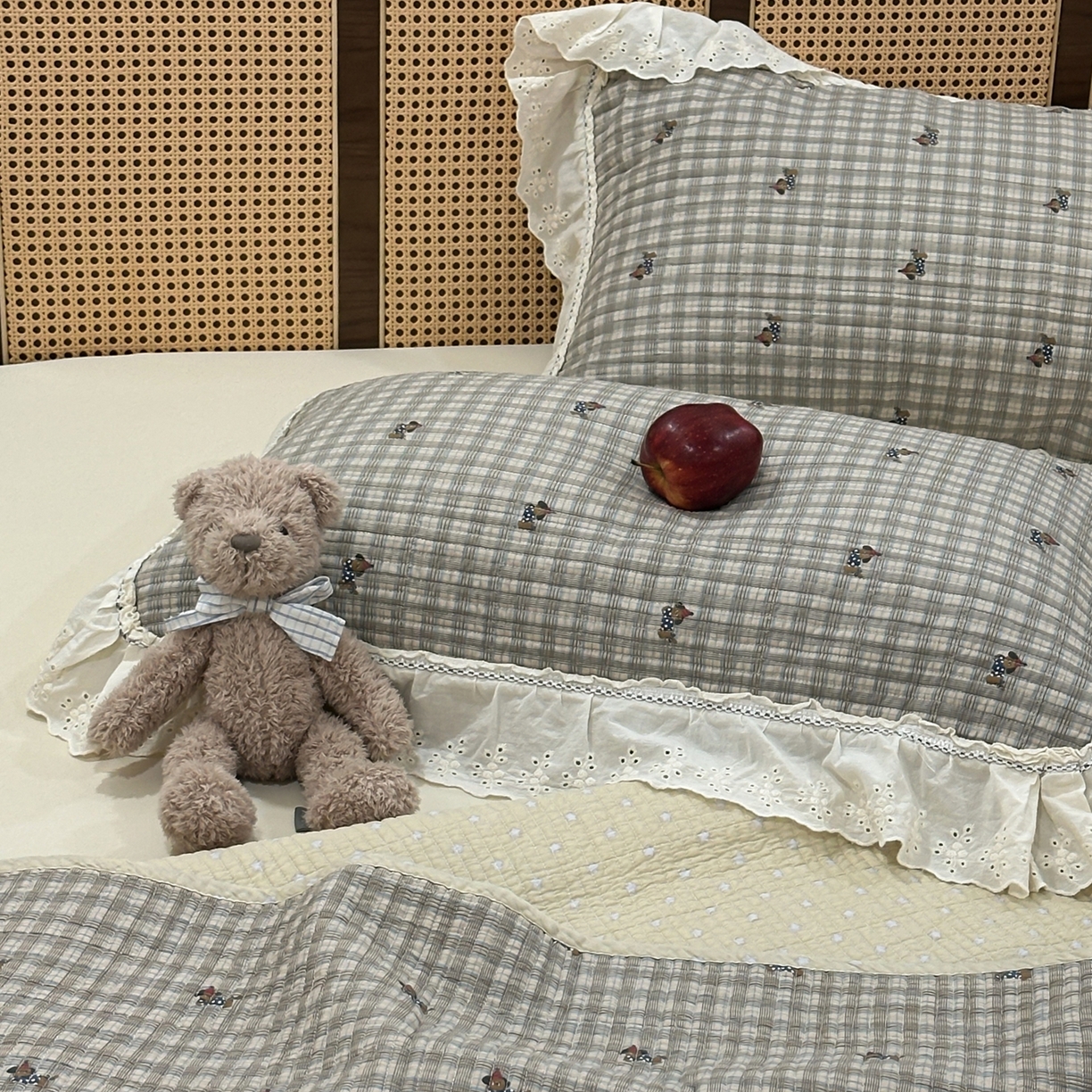 91家纺网 家纺一手货源 找家纺 床盖工厂店 2025新款法式双面全面填充棉花床盖三件套 阿柴小镇