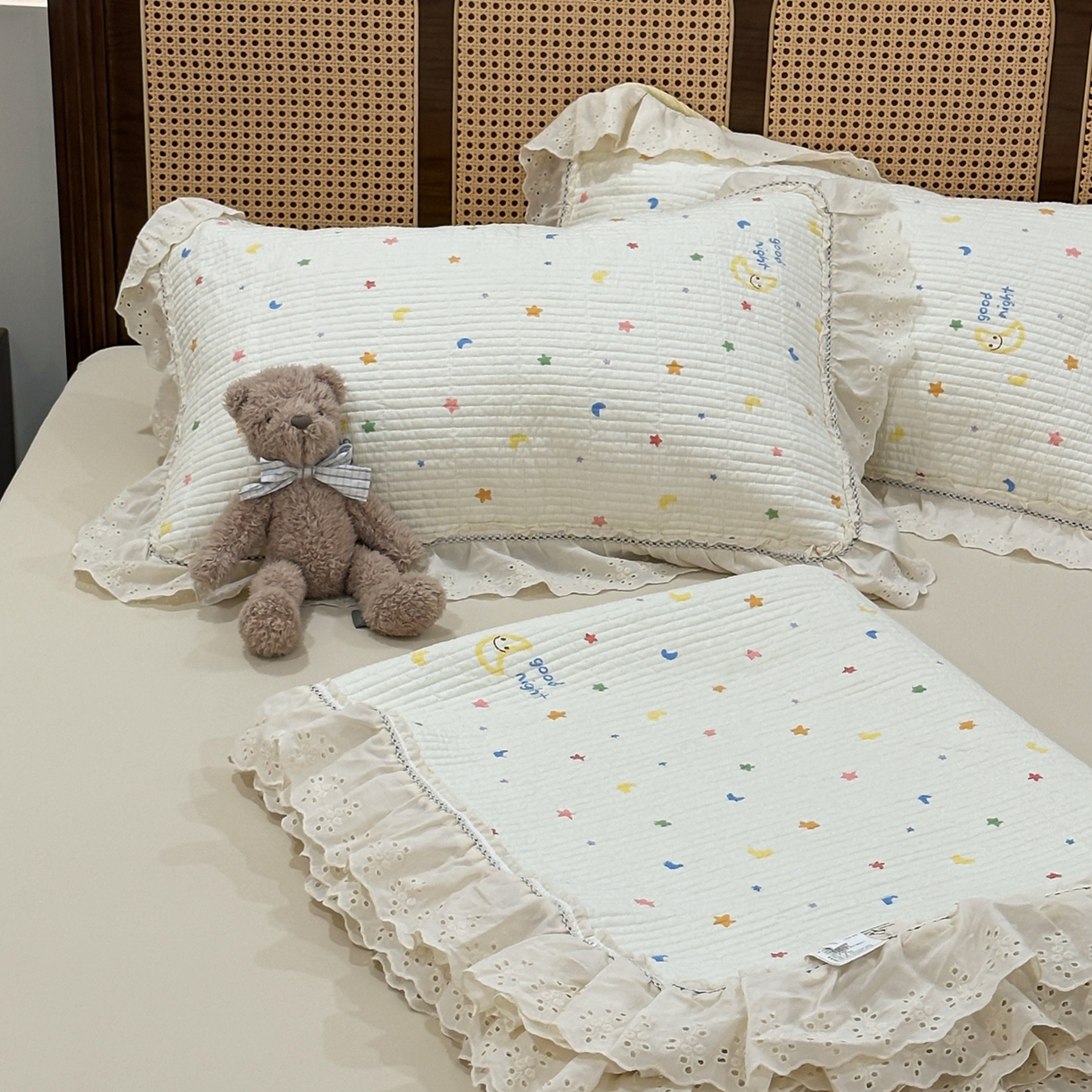 91家纺网 家纺一手货源 找家纺 床盖工厂店 2025新款法式双面全面填充棉花床盖三件套 繁星