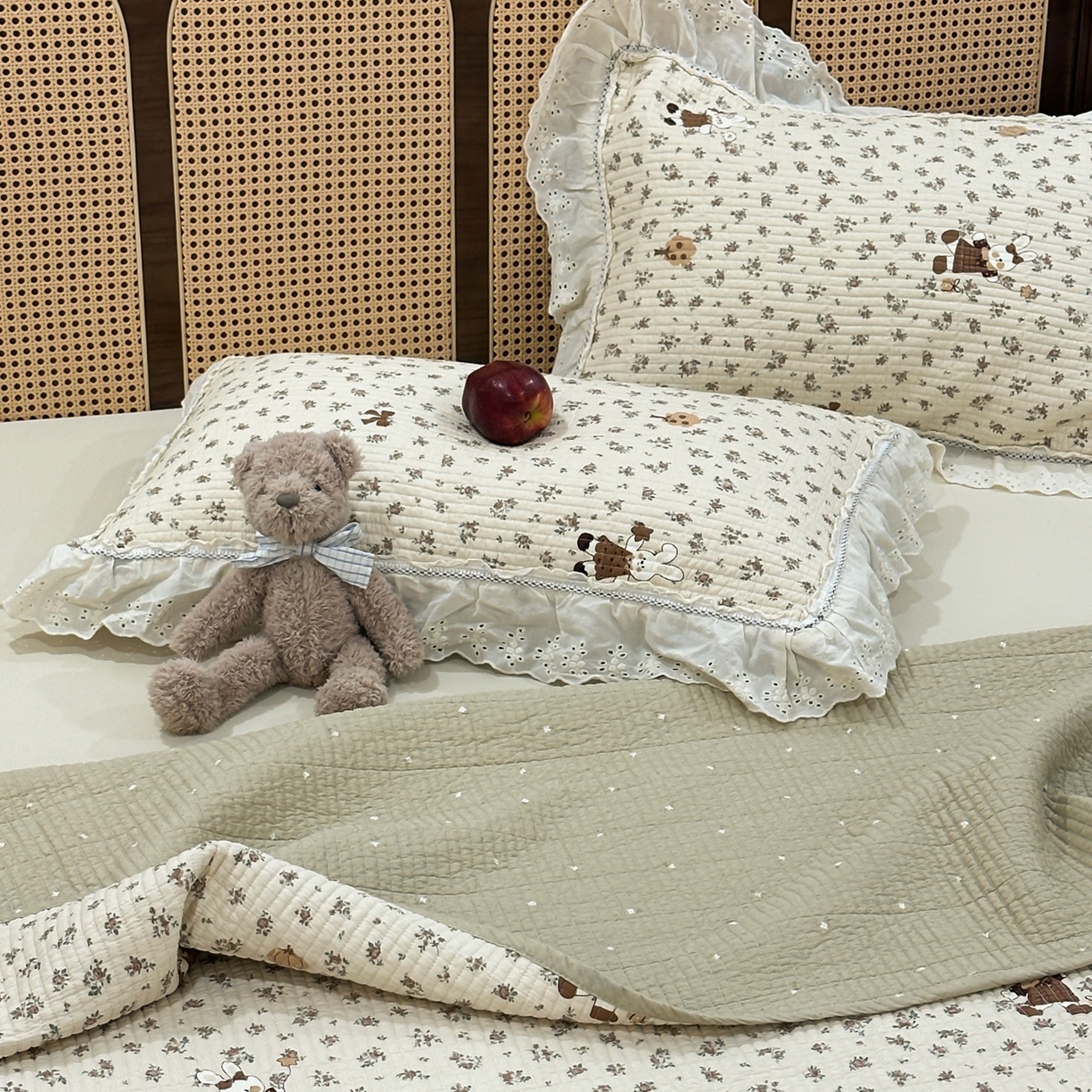 91家纺网 家纺一手货源 找家纺 床盖工厂店 2025新款法式双面全面填充棉花床盖三件套 南瓜甜心