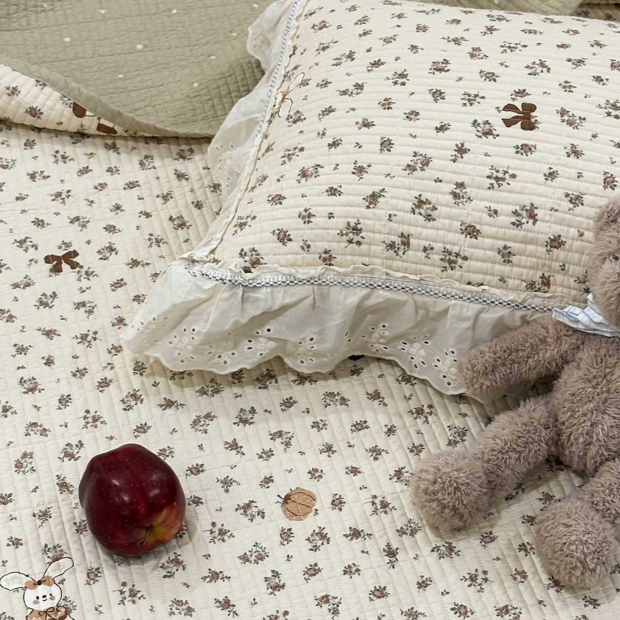 91家纺网 家纺一手货源 找家纺 床盖工厂店 2025新款法式双面全面填充棉花床盖三件套 南瓜甜心