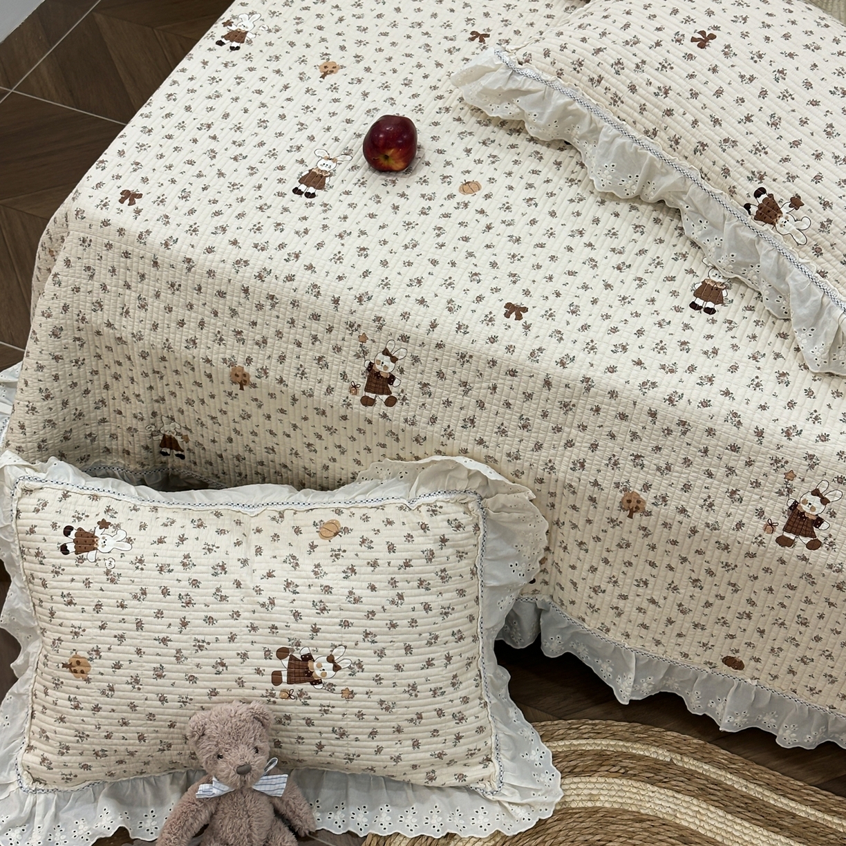 91家纺网 家纺一手货源 找家纺 床盖工厂店 2025新款法式双面全面填充棉花床盖三件套 南瓜甜心