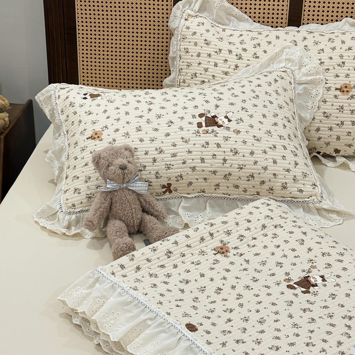 91家纺网 家纺一手货源 找家纺 床盖工厂店 2025新款法式双面全面填充棉花床盖三件套 南瓜甜心